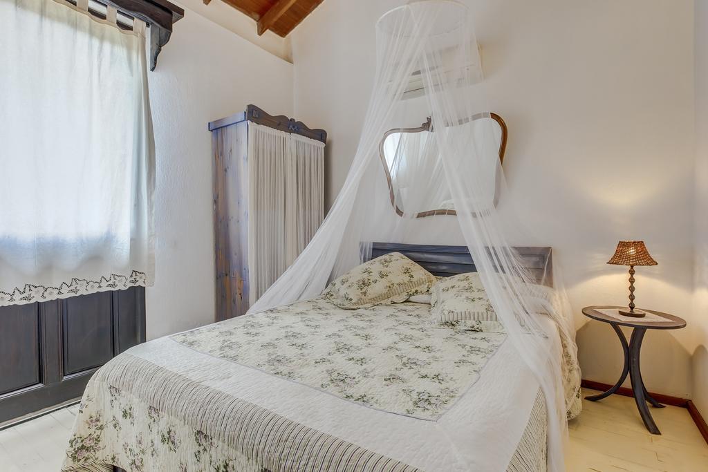Retro Butik Otel (Adults Only) Кешме Экстерьер фото