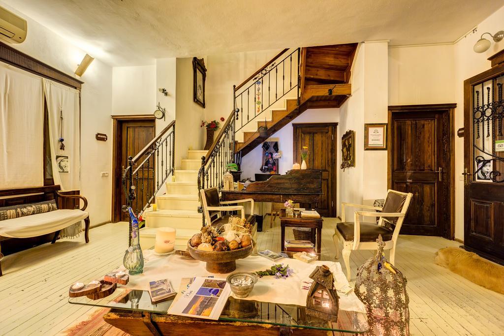Retro Butik Otel (Adults Only) Кешме Экстерьер фото